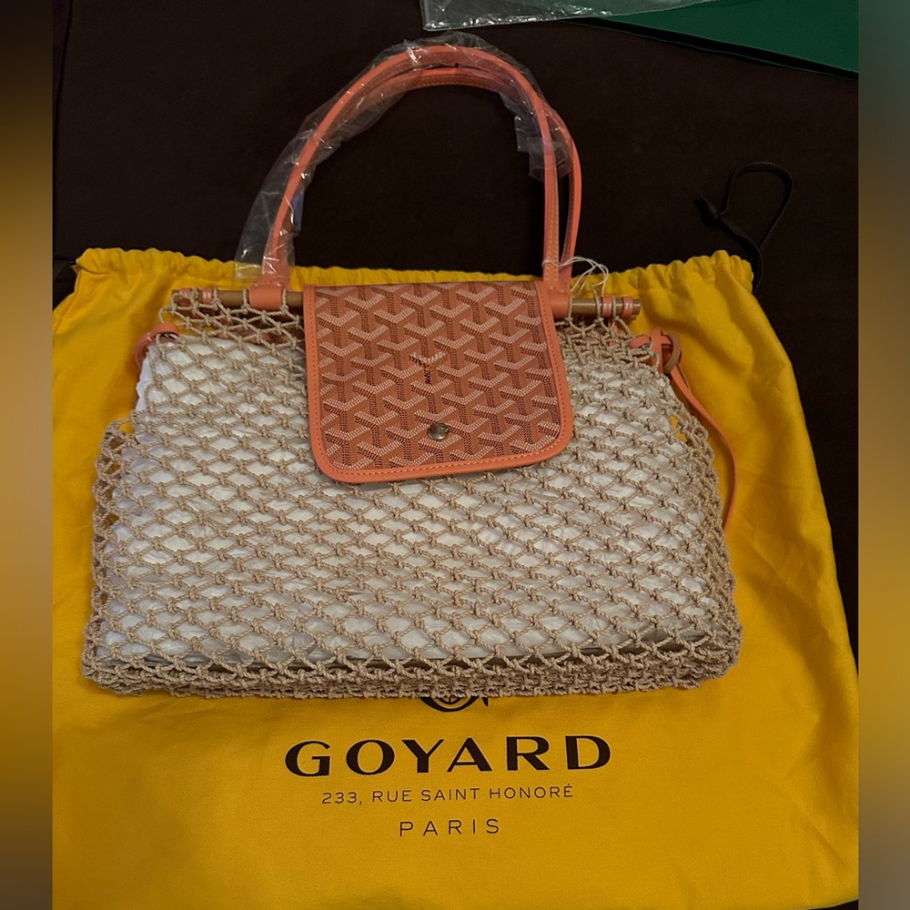 NWT Goyard Limited Edition Ratan and Coral Summer Bag with snap enclosure